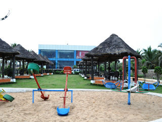 Jade Beach Resort Tirupporur Exterior foto