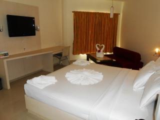 Jade Beach Resort Tirupporur Exterior foto
