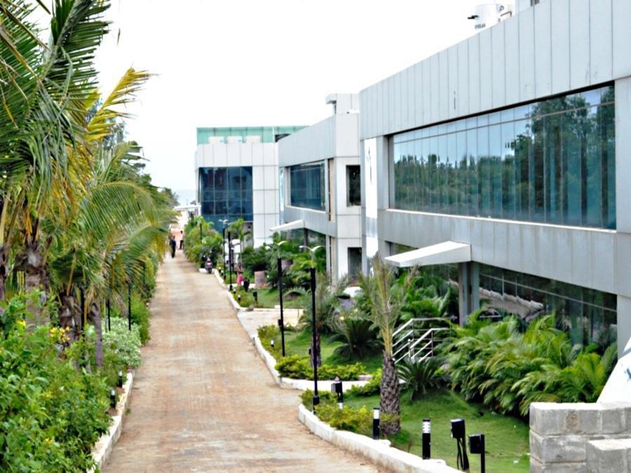 Jade Beach Resort Tirupporur Exterior foto